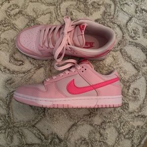 Nike dunk lows triple pink Barbie